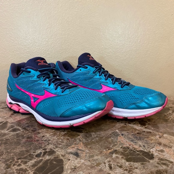 mizuno women's wave rider 20 running shoe